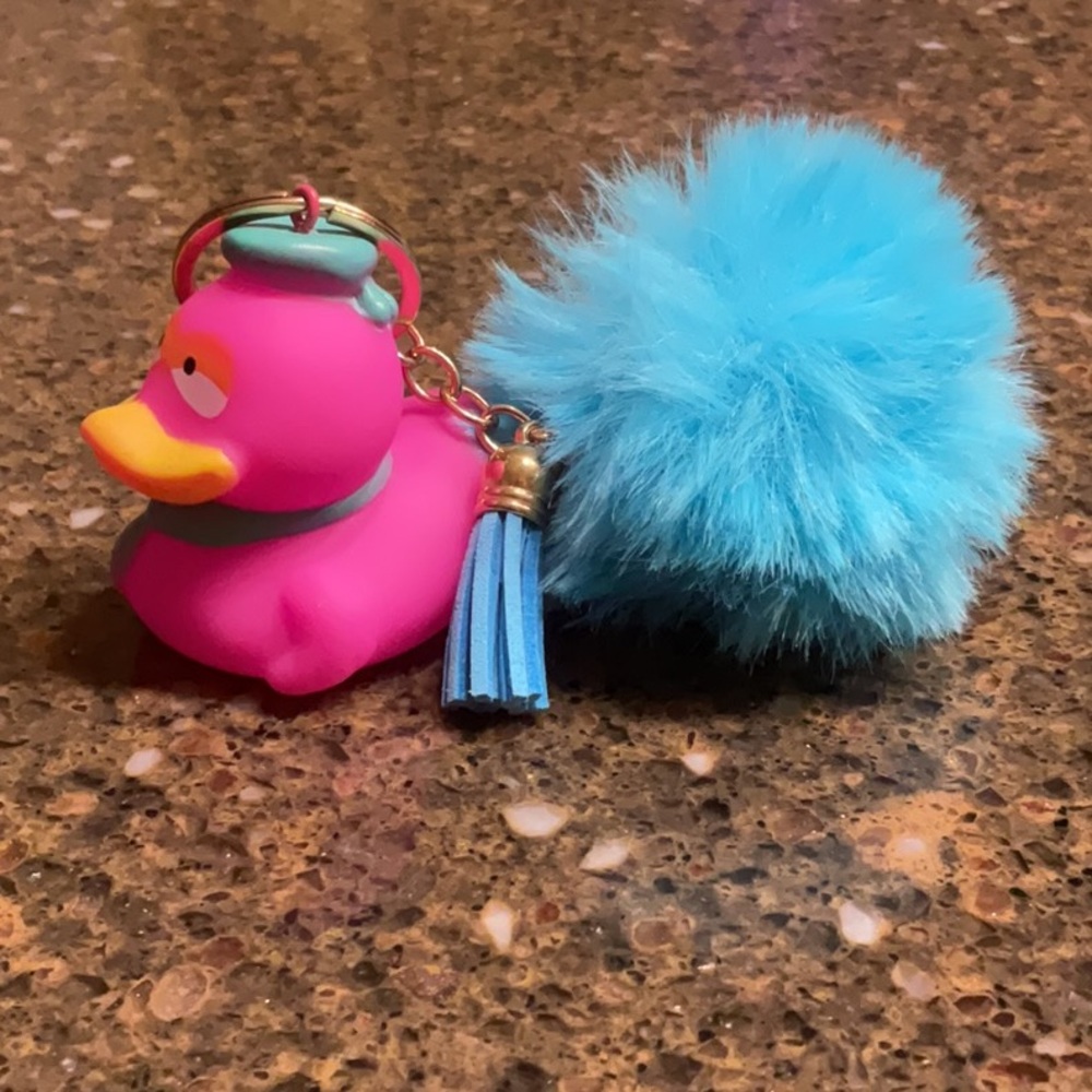LOOPY LINDA RUBBER DUCKIE - Picture 3 of 3